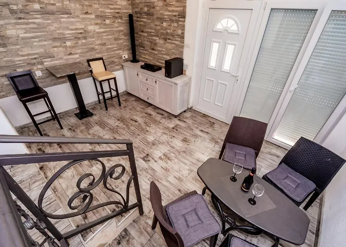 Apartmani Lira