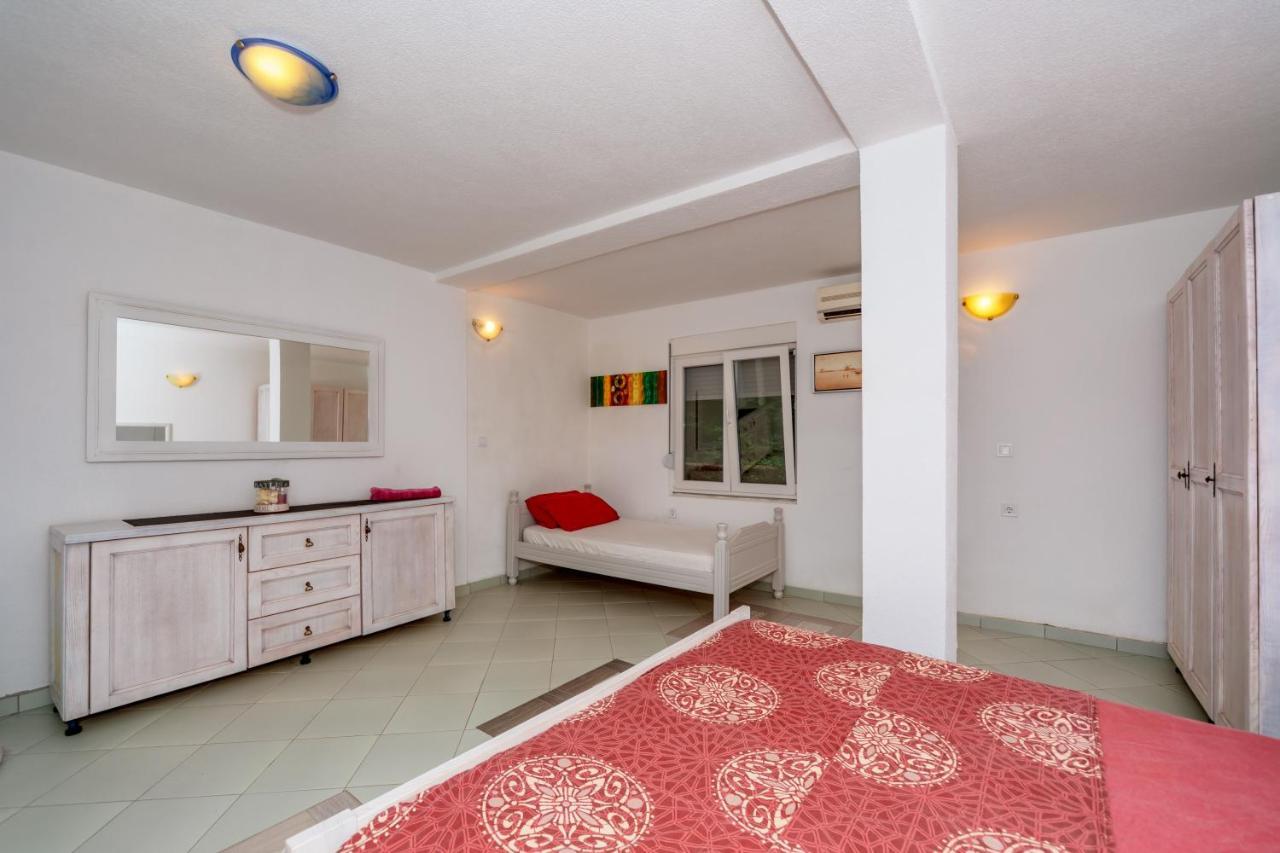 Lira Appartement *