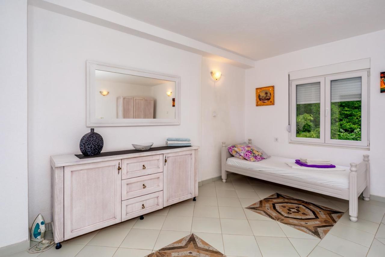 Appartement Lira *