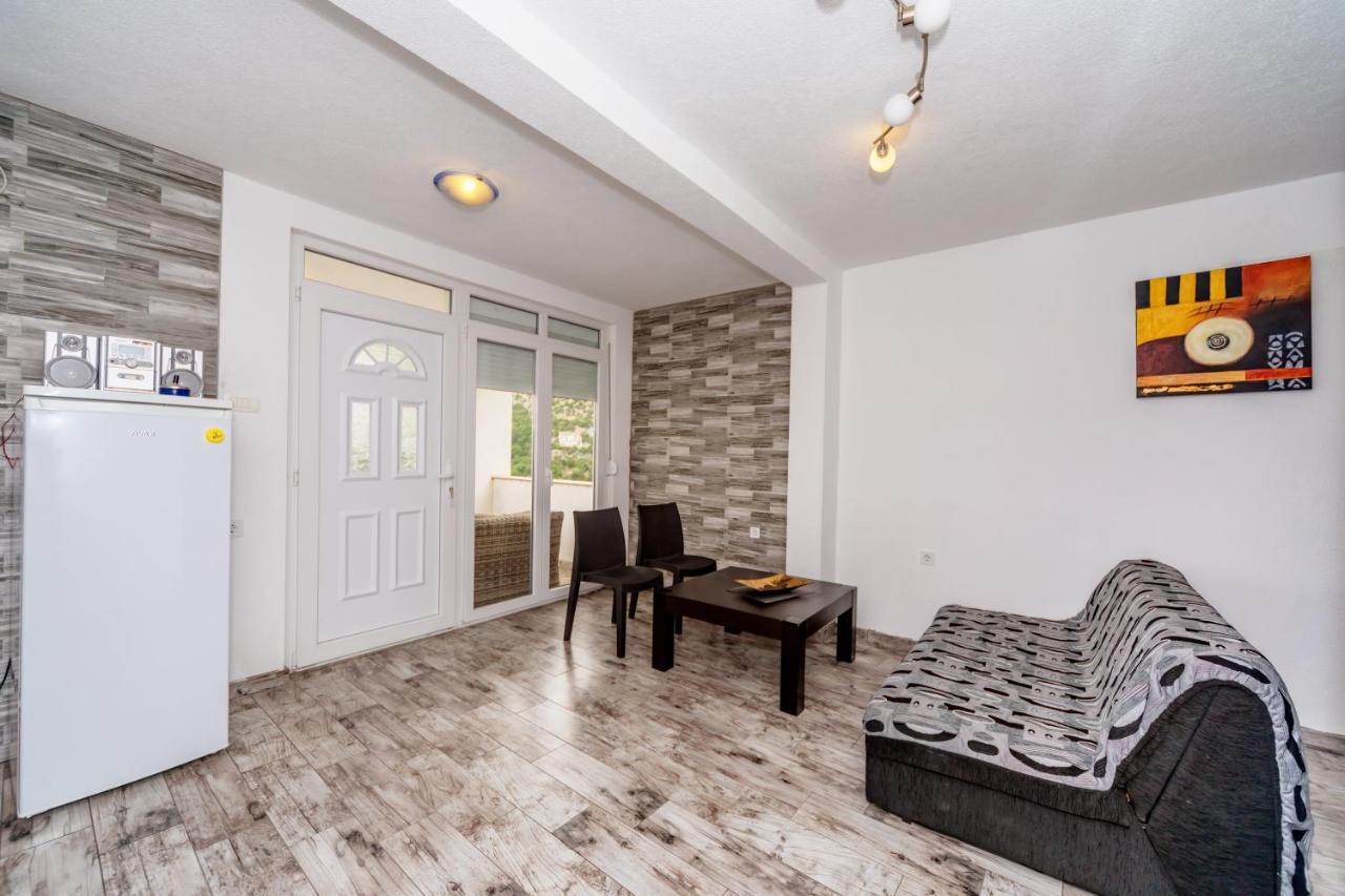 Appartement Lira Sutomore